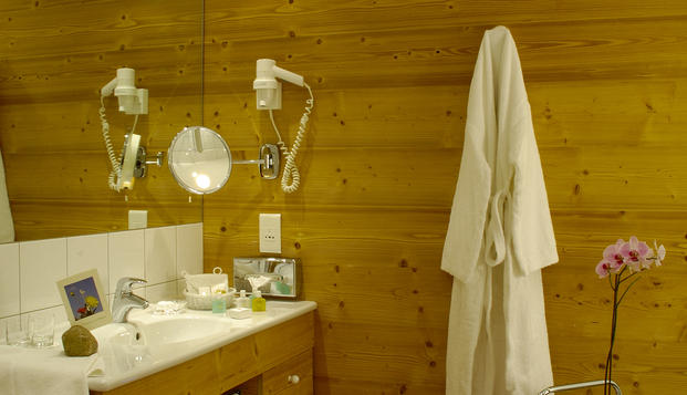 hotel Hôtel de La Verniaz et ses ChaletsEvian les Bains (74)