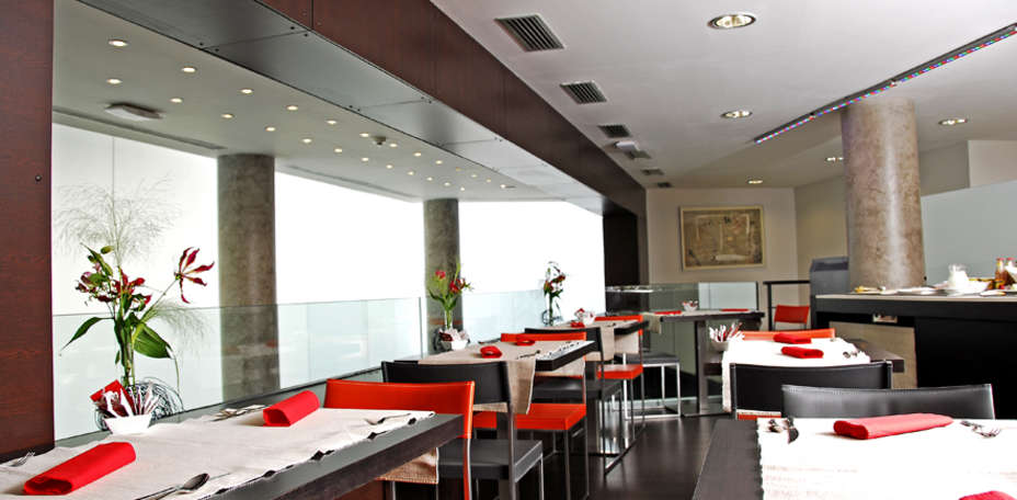 Hotel Madanis - 