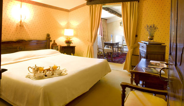 hotel La Bonne étapeChâteau Arnoux (04)
