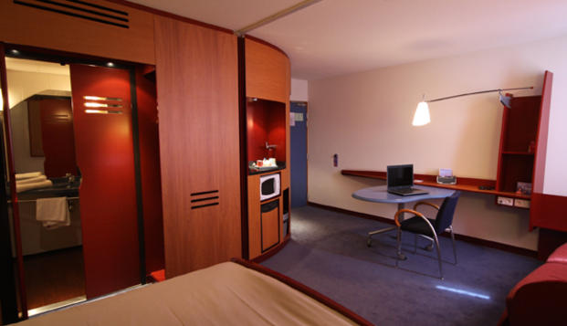 hotel SUITE NOVOTEL Clermont FerrandClermont Ferrand (63)