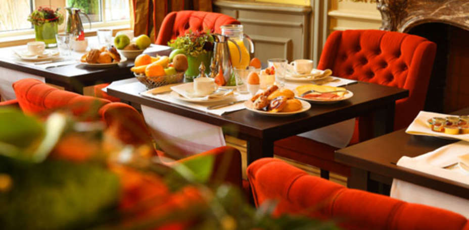 Best Western Premier Villa des Fleurs - Salle de petit déjeuner