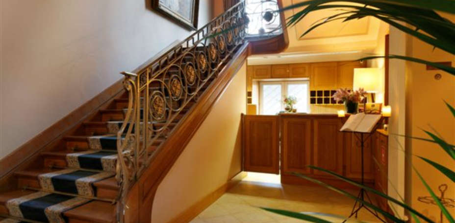 Best Western Premier Villa des Fleurs - R&eacute;ception