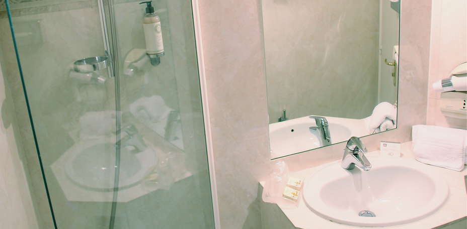 Best Western Hôtel de Madrid - 