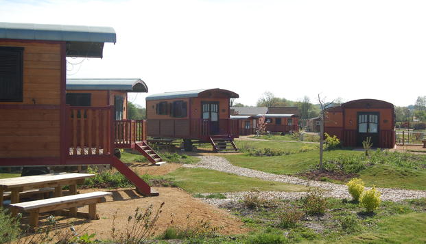 hotel Les Roulottes du BerryLignières