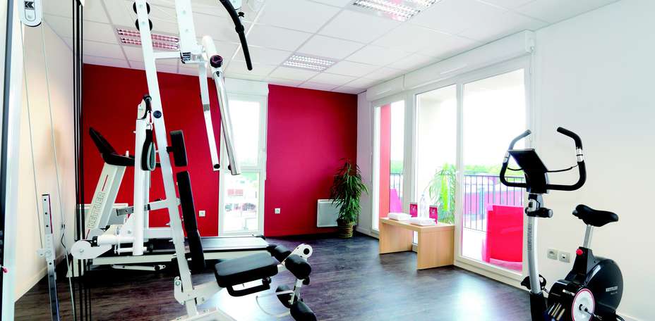 Park and Suites Elégance Tours - Salle de fitness