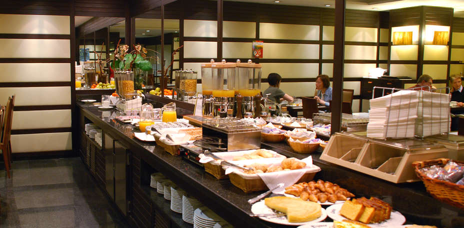 Hotel Best Western Conde Duque - Salle de petit déjeuner