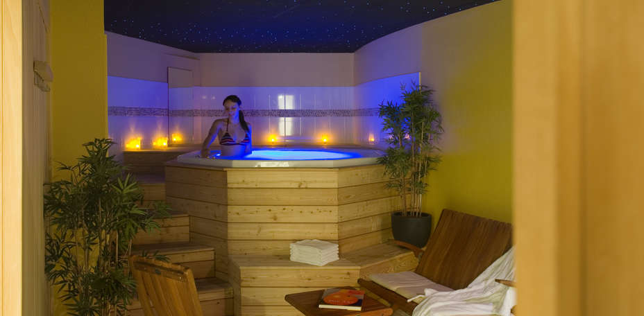 Le Richebourg Hôtel et Spa - Bain bouillonnant