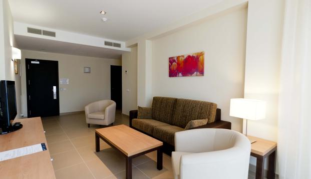 hotel Hotel IsdabeEstepona