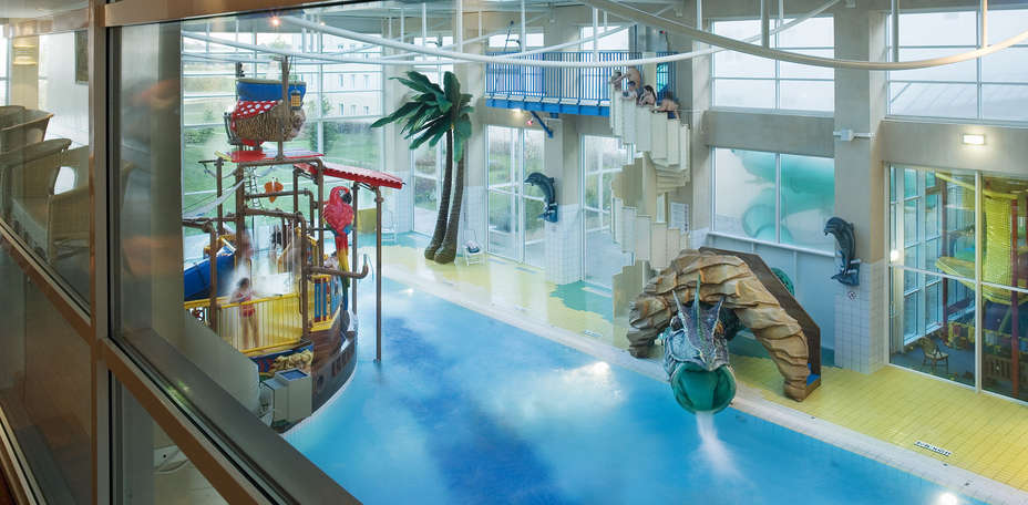 Explorers Hotel - Piscine intérieure