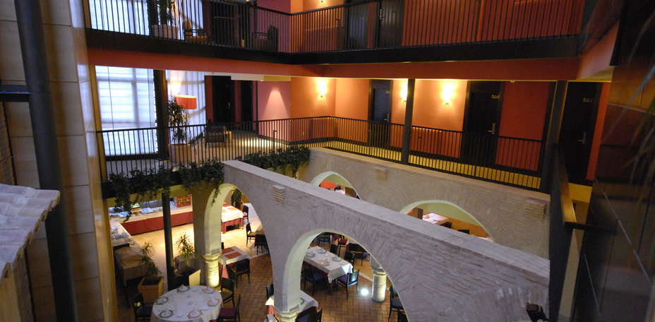 Hotel Monasterio Benedictino - 