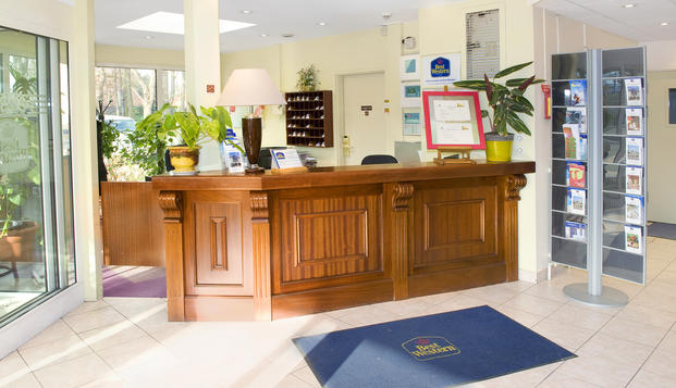 hotel Best Western Hôtel ApolloniaSaint Fargeau Ponthierry