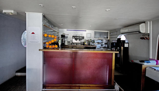hotel Le BoatelArles (13)