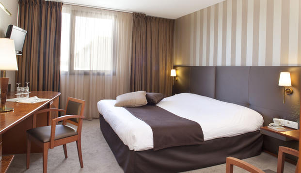 hotel Hôtel Plaza - Site du FuturoscopeChasseneuil-du-Poitou (86)