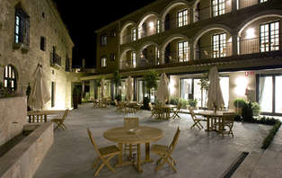 Escapada especial relax en Palacio del Siglo XV de Mengíbar(2 Noches)