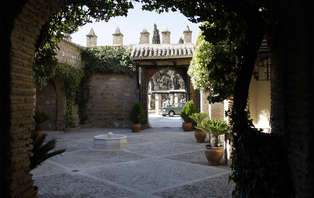 Escapada relax con cena y encanto del siglo XV