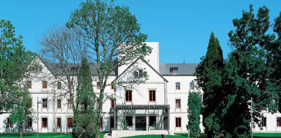 Hotel Balneario de Guitiriz & Golf Club - Façade