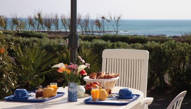 hotel Hôtellerie Les Brisants Restaurant J-M PérochonBrétignolles-sur-Mer (85)