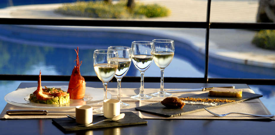 Hotel La Costa Golf & Beach Resort - 