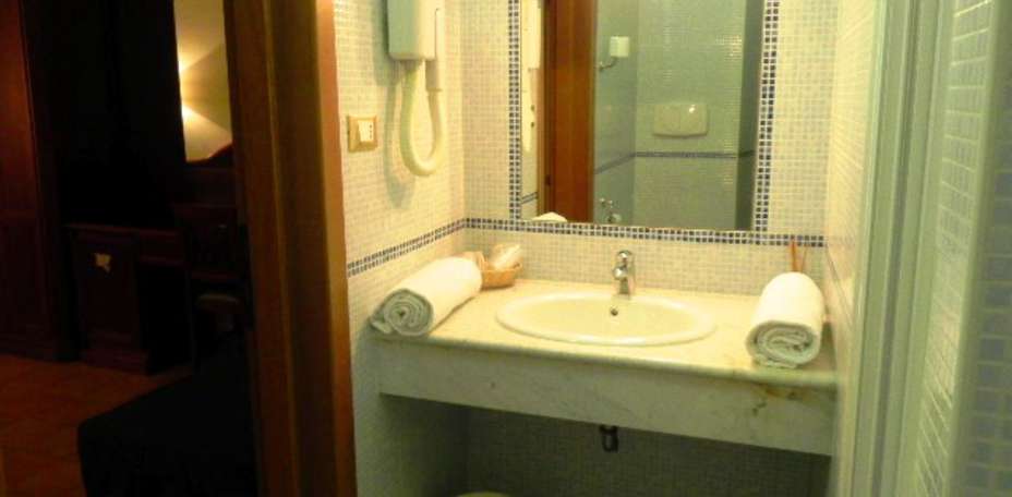 Hotel Gabriella - 