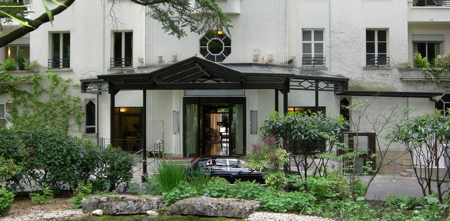 Domaine de Divonne  - Façade