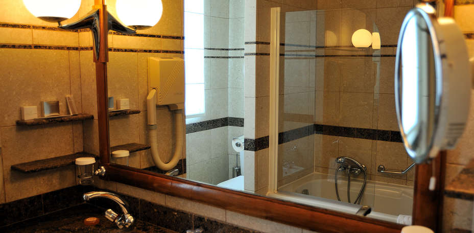 Domaine de Divonne  - Salle de bain