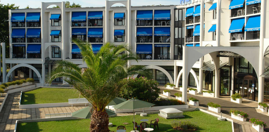 Hôtel du Lac - 