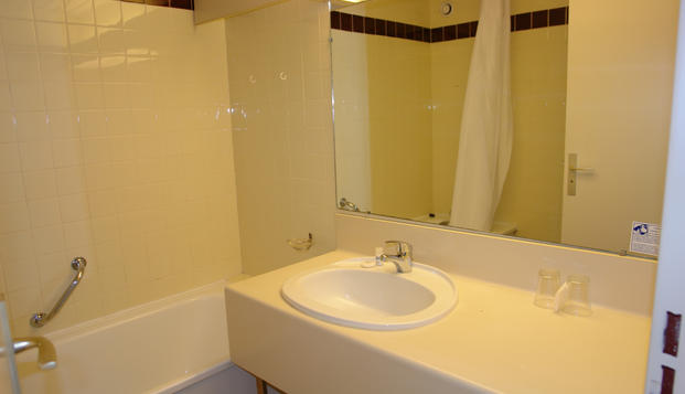 hotel Hôtel du LacSaint Paul les Dax (40)