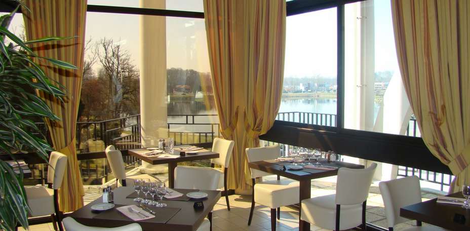 Hôtel du Lac - 