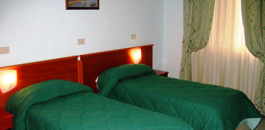 Hotel Garden Napoli - 