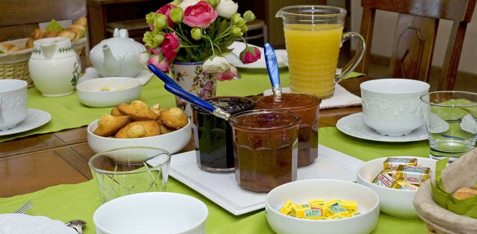 Domaine des Cèdres - Salle de petit déjeuner