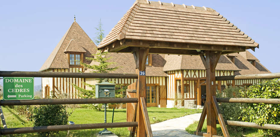 Domaine des Cèdres - Façade