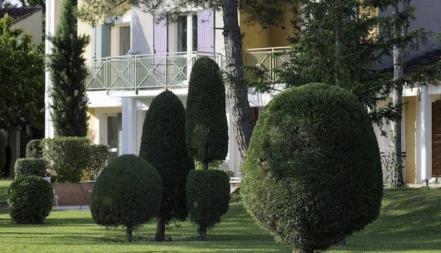 hotel Domaine de la Petite IsleL'Isle sur la Sorgue (84)