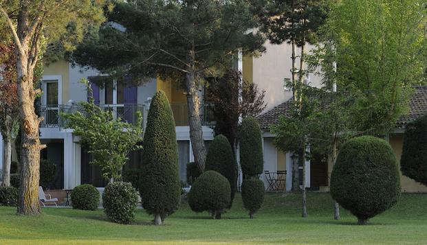 hotel Domaine de la Petite IsleL'Isle sur la Sorgue (84)
