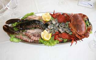 Sabores del Mar: Espectacular Mariscada en Castro