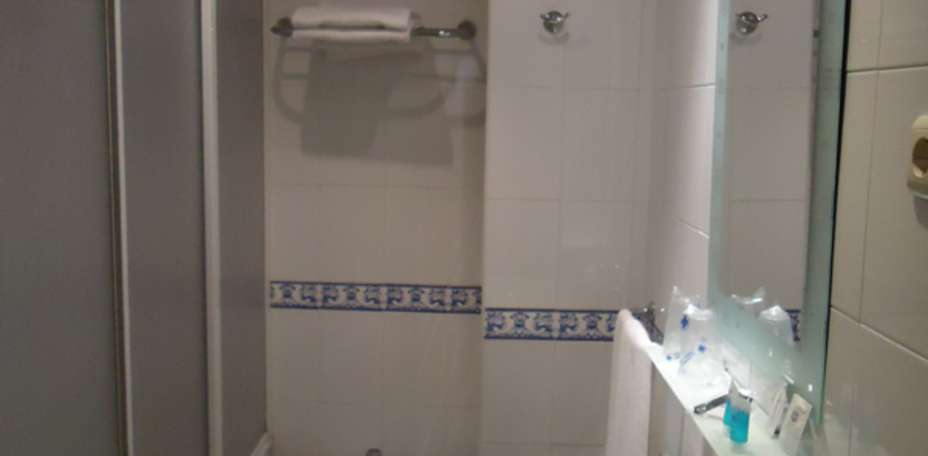 Hotel Maria Cristina - Salle de bain standard