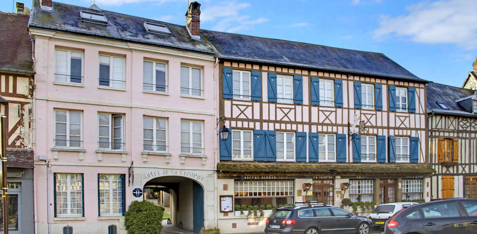Hôtel La Licorne & Spa - Façade