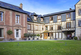 Hôtel La Licorne & Spa - Façade