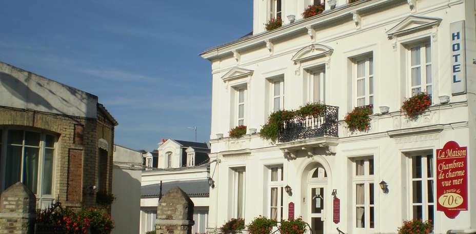 Hôtel des Phares - Façade