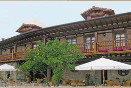 Posada La Victoria - Façade