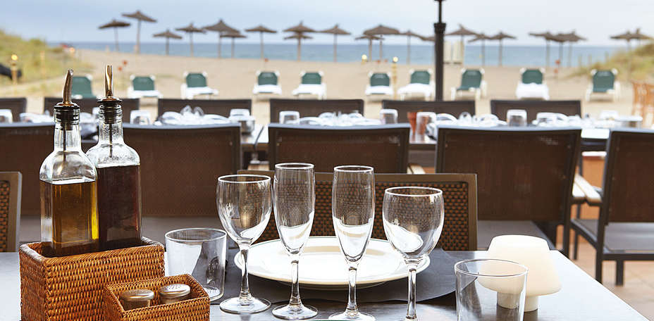 Hotel La Costa Golf & Beach Resort - 