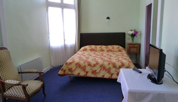 hotel Hôtel Des ThermesBourbon L'Archambault (03)