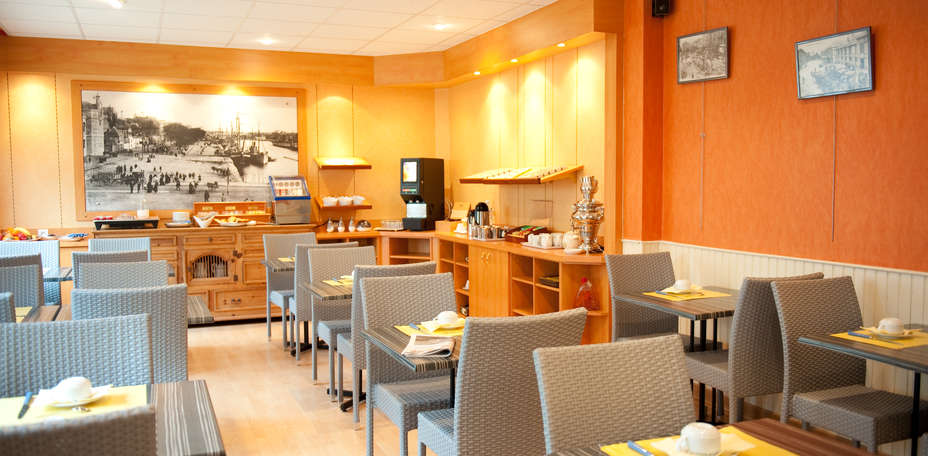 Hôtel Escale Océania Lorient - Salle de petit d&eacute;jeuner