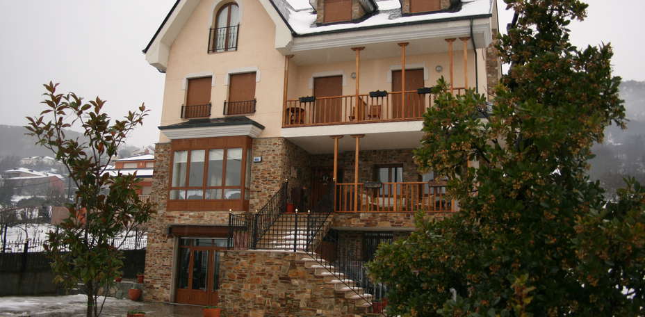 CTR Villa Mencía - 