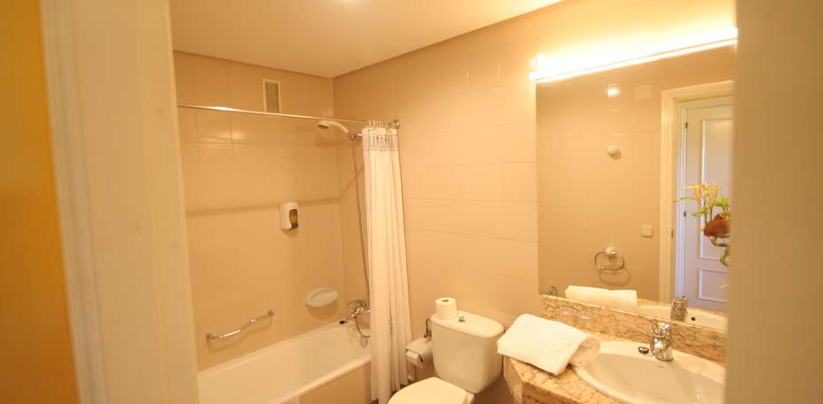 Hotel H2 Oviedo - 