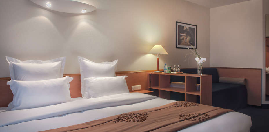 BEST WESTERN PLUS Paris Val de Bièvre - 