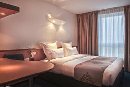 BEST WESTERN PLUS Paris Val de Bièvre - 