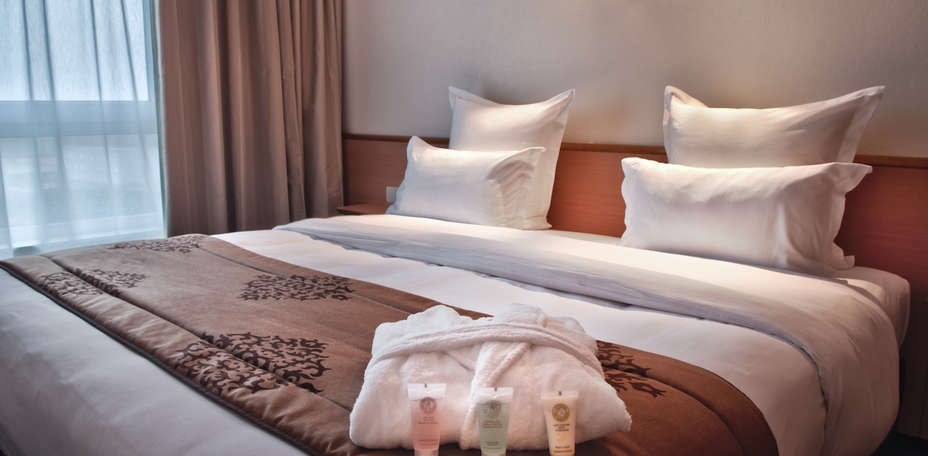 BEST WESTERN PLUS Paris Val de Bièvre - 