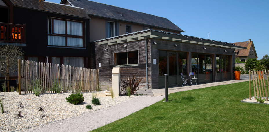 La Crémaillère Côté Mer et Hôtel Côté Jardin - Façade