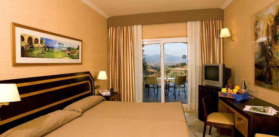 La Cala Resort Hotel - 