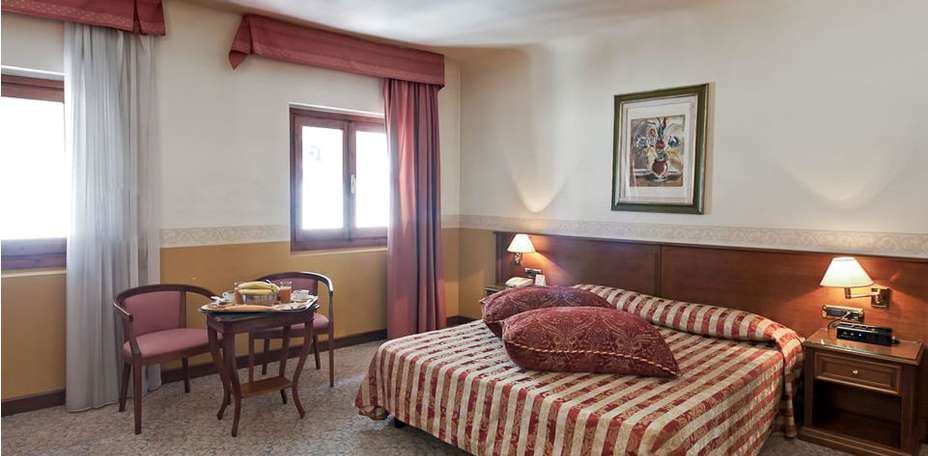 Hotel Fenice Palace - 